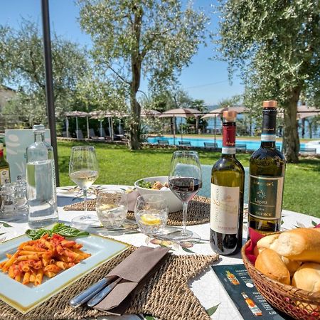 Hotel Eden Torri del Benaco Kültér fotó