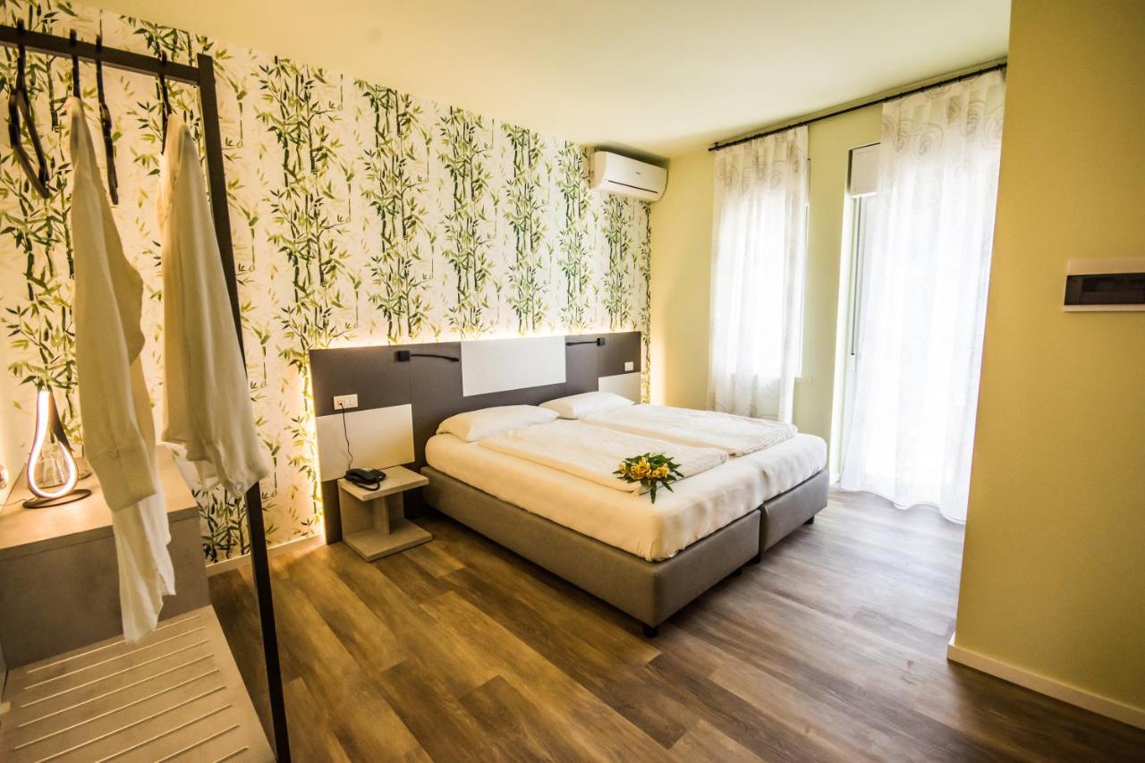 Hotel Eden Torri del Benaco Kültér fotó