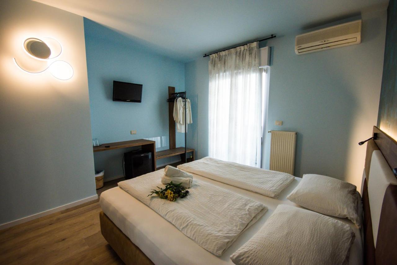 Hotel Eden Torri del Benaco Kültér fotó