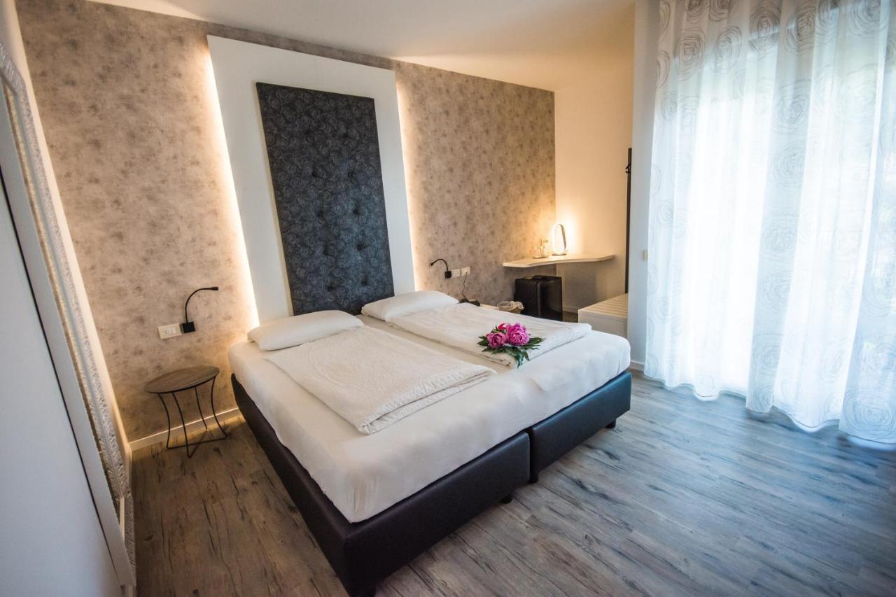 Hotel Eden Torri del Benaco Kültér fotó
