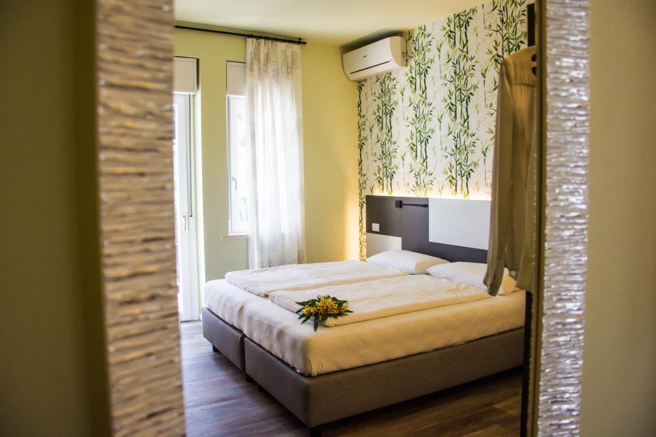 Hotel Eden Torri del Benaco Kültér fotó