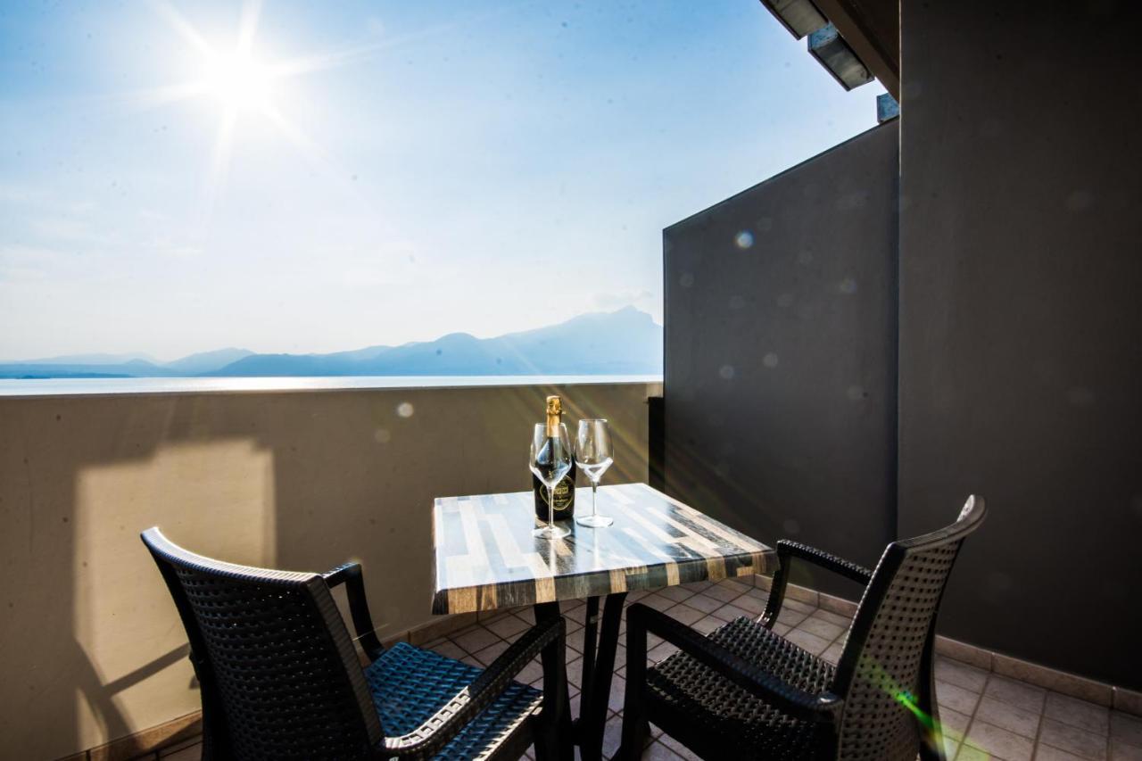 Hotel Eden Torri del Benaco Kültér fotó