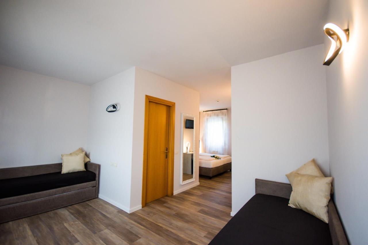 Hotel Eden Torri del Benaco Kültér fotó