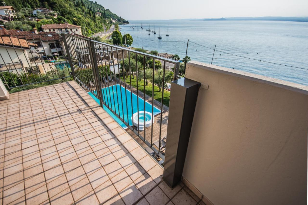 Hotel Eden Torri del Benaco Kültér fotó