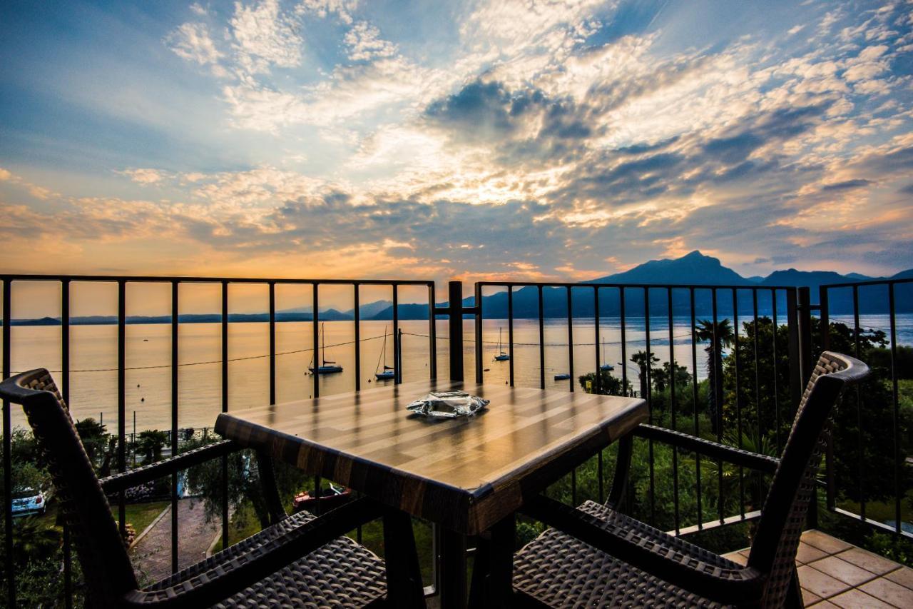 Hotel Eden Torri del Benaco Kültér fotó